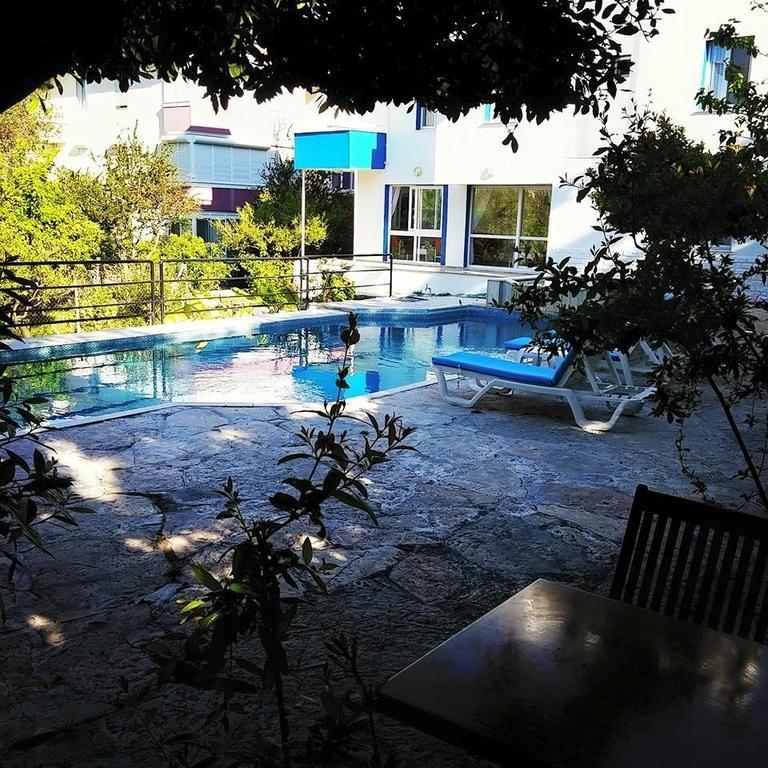 Parla Apart Hotel Cesme Exterior photo