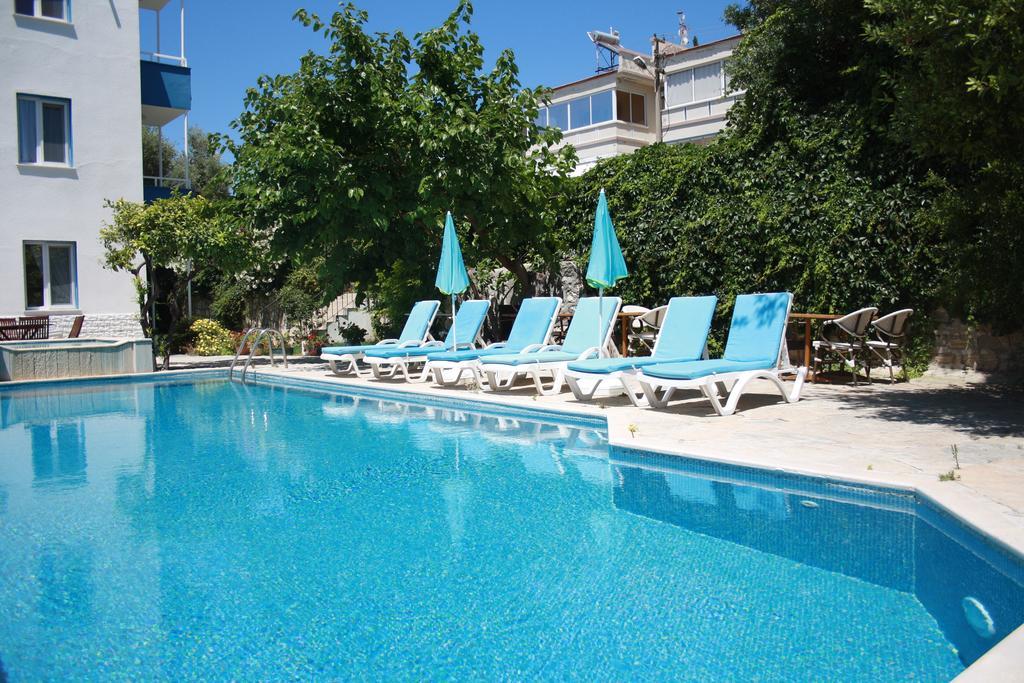 Parla Apart Hotel Cesme Exterior photo