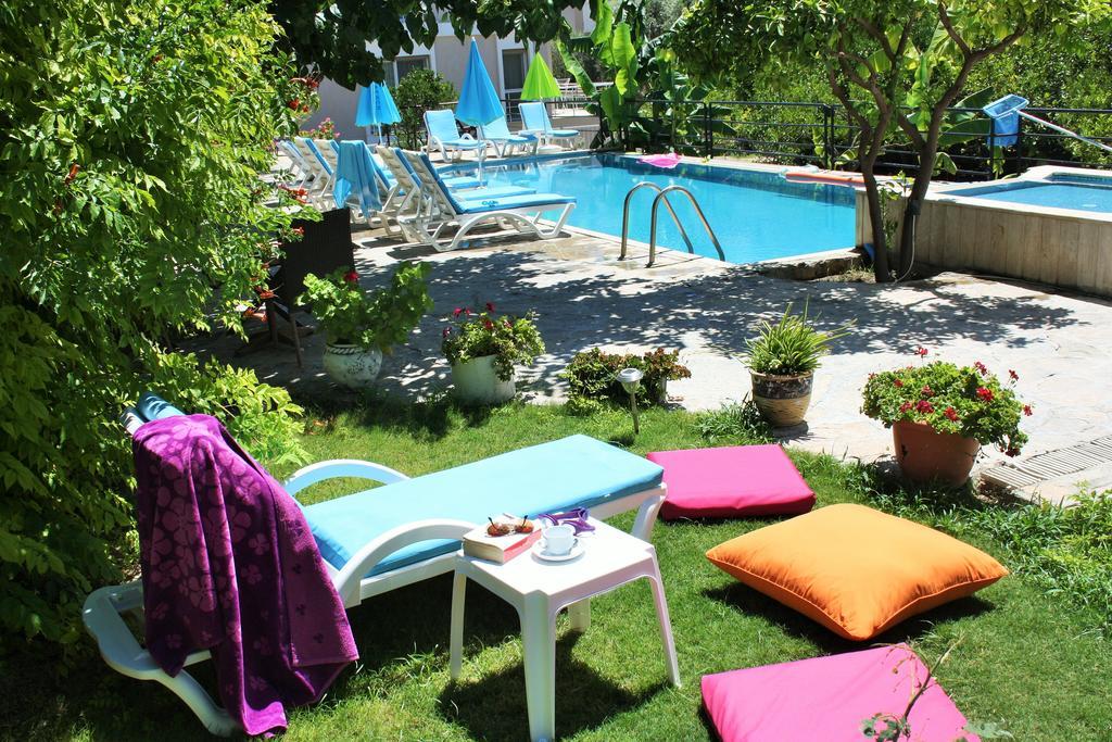 Parla Apart Hotel Cesme Exterior photo