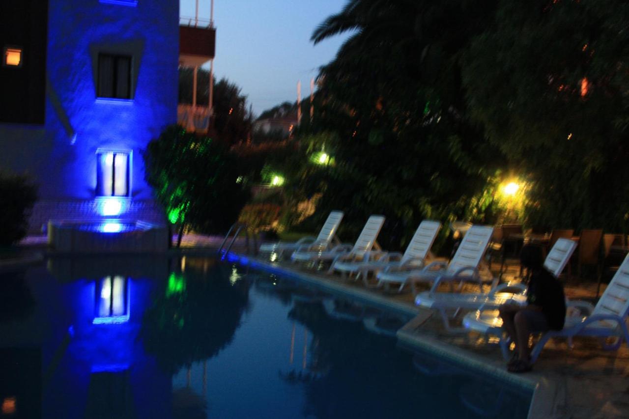 Parla Apart Hotel Cesme Exterior photo